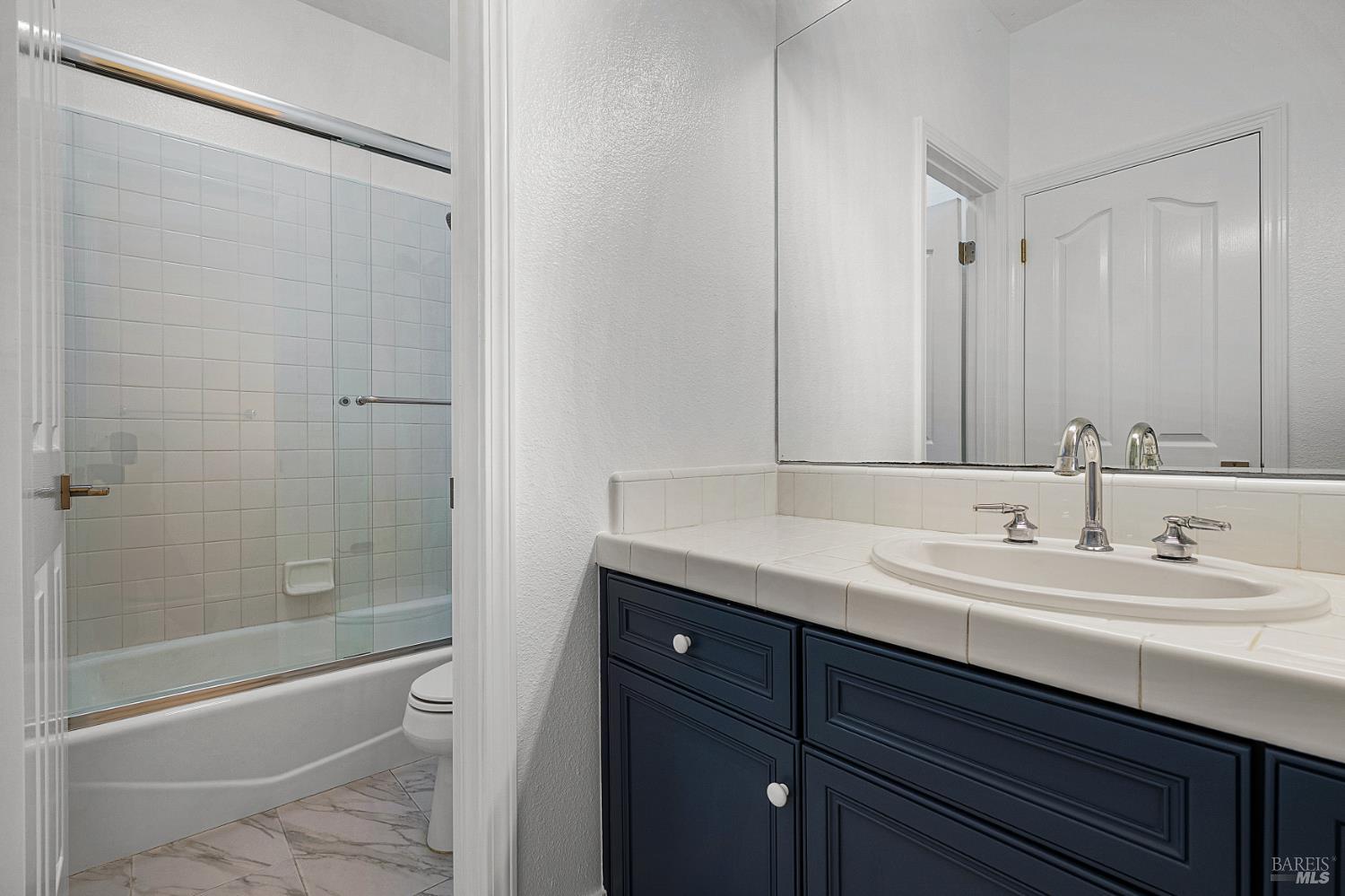 Detail Gallery Image 37 of 71 For 3428 Lake Park Ct, Santa Rosa,  CA 95403 - 4 Beds | 3/1 Baths