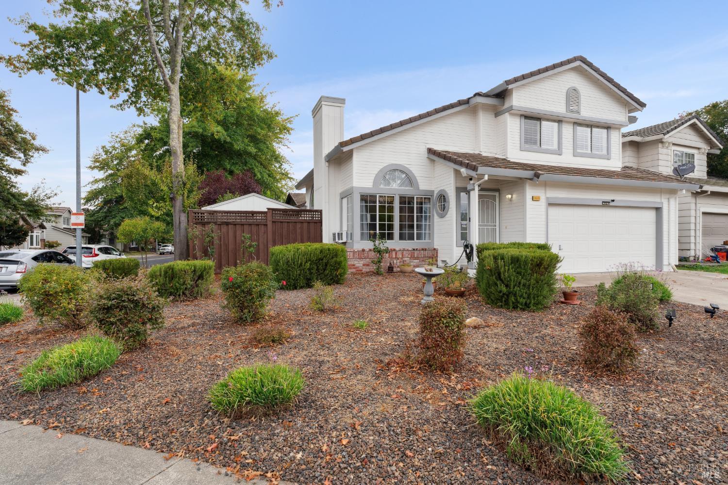 Detail Gallery Image 2 of 56 For 8501 Shadetree Dr, Windsor,  CA 95492 - 4 Beds | 3 Baths