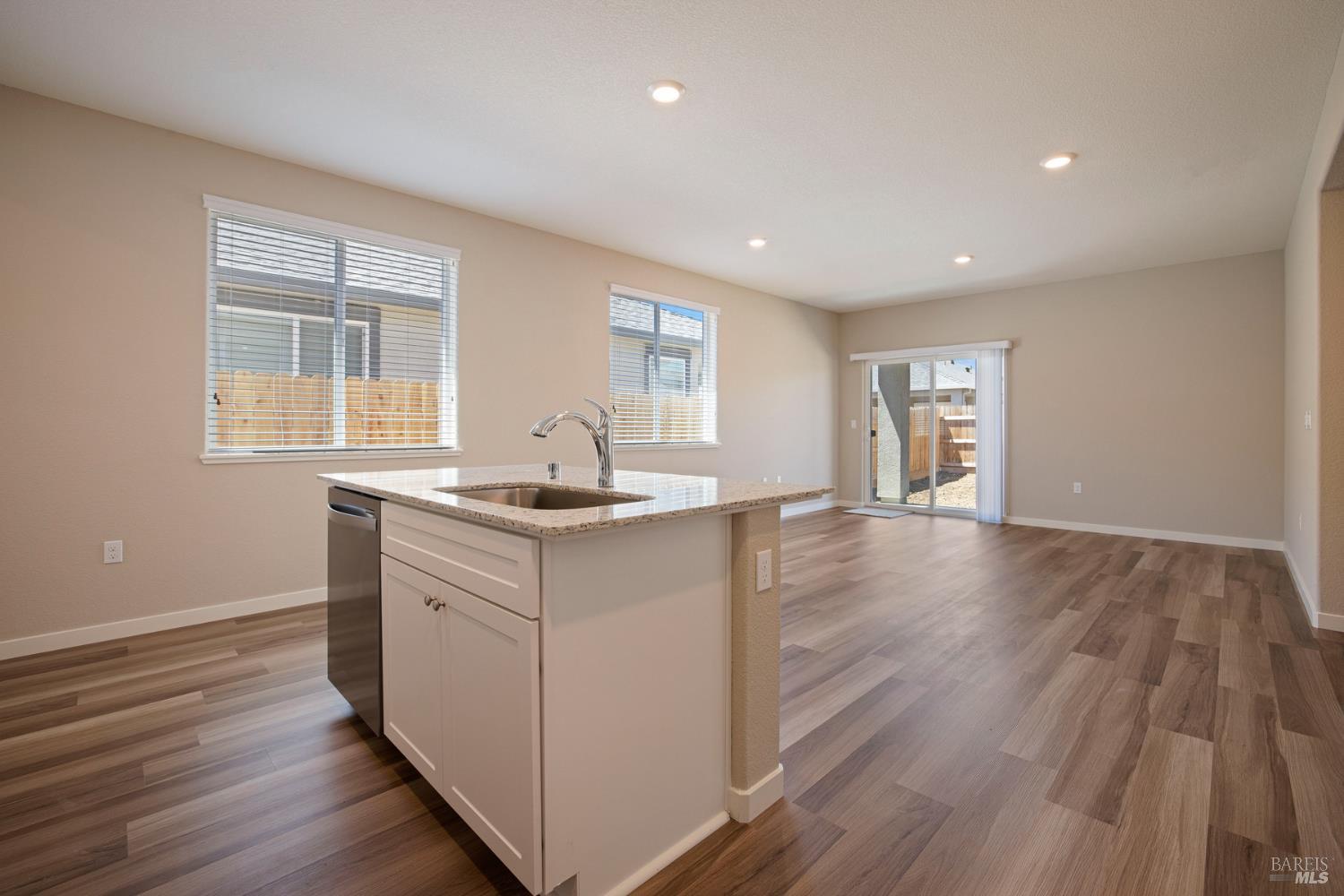 Detail Gallery Image 11 of 20 For 2260 Front Porch Ln, Rio Vista,  CA 94571 - 2 Beds | 2/1 Baths