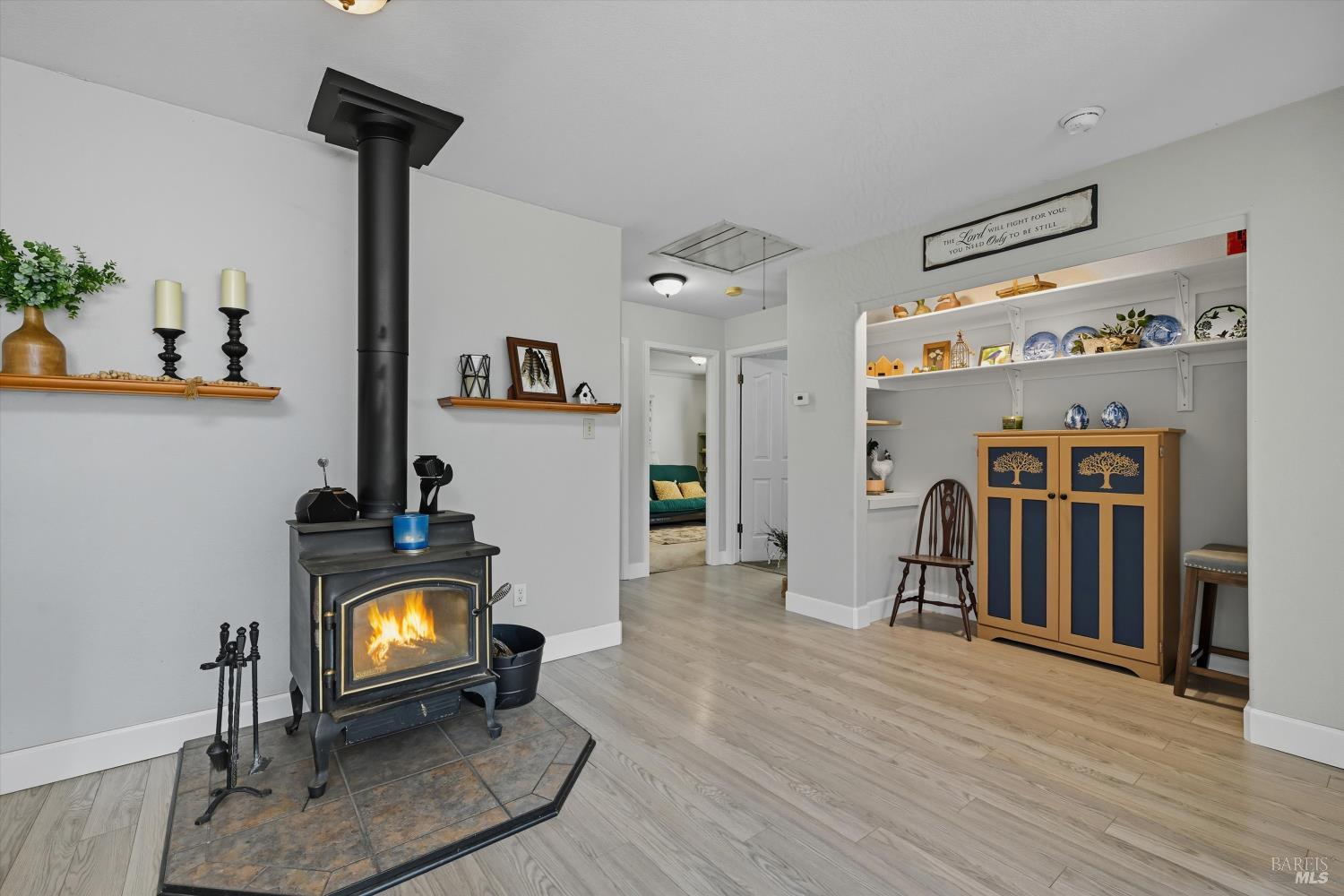 Detail Gallery Image 7 of 24 For 5294 Bel Air Dr, Kelseyville,  CA 95451 - 3 Beds | 2 Baths