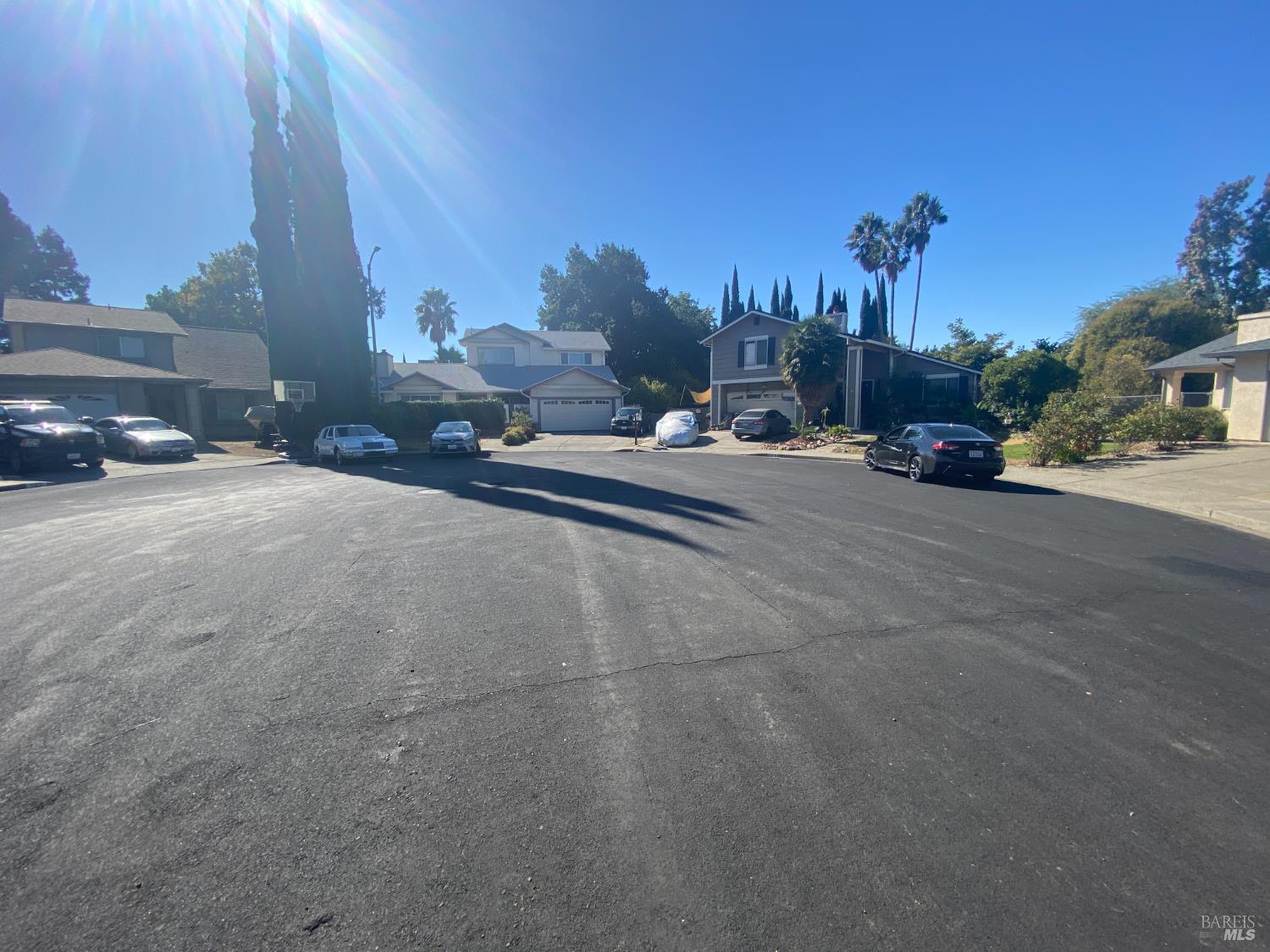 Detail Gallery Image 9 of 12 For 137 Valhalla Ct, Vacaville,  CA 95687 - 4 Beds | 2/1 Baths