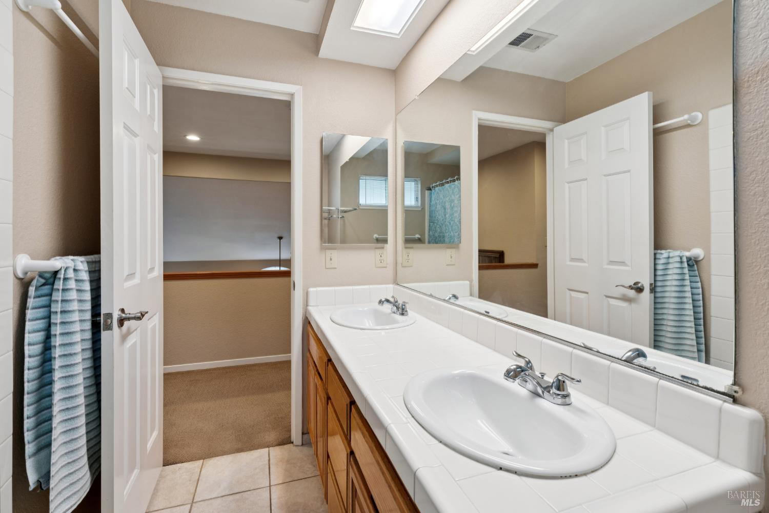 Detail Gallery Image 42 of 56 For 8501 Shadetree Dr, Windsor,  CA 95492 - 4 Beds | 3 Baths