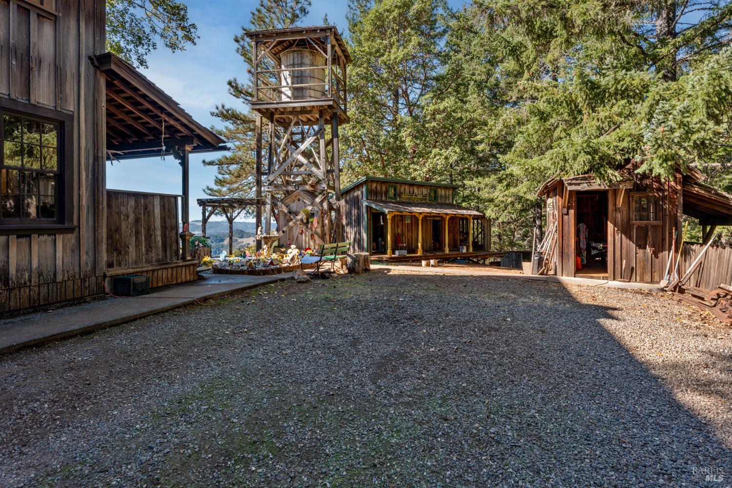 Detail Gallery Image 7 of 24 For 24600 String Creek Rd, Willits,  CA 95490 - 2 Beds | 1 Baths