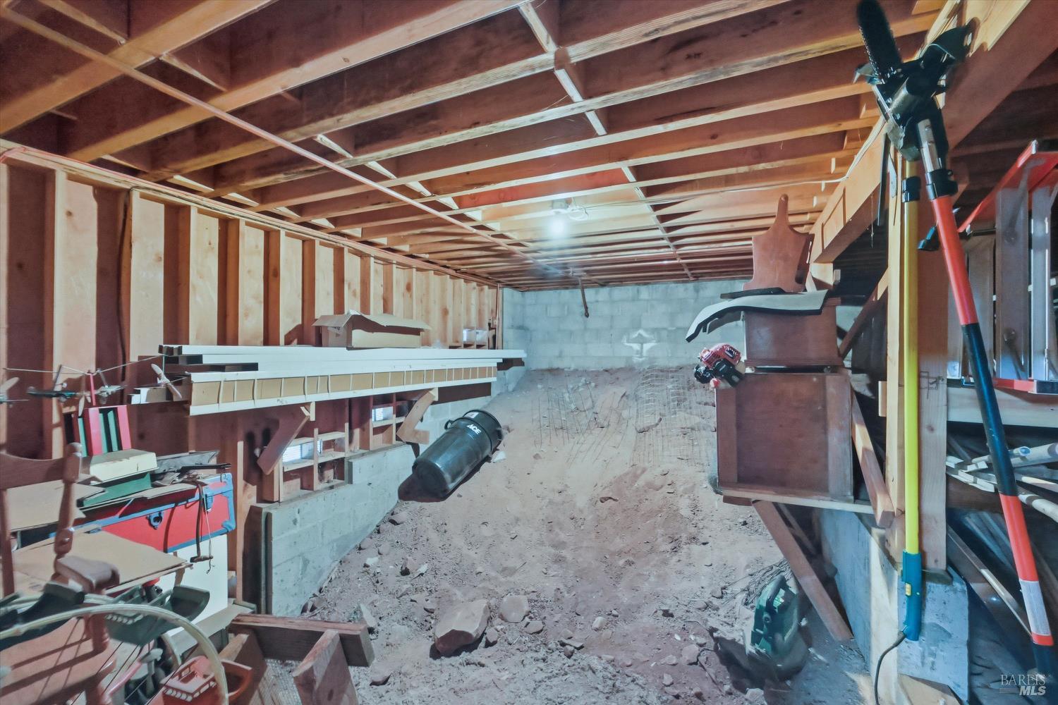 Detail Gallery Image 60 of 79 For 18530 Glenwood Rd, Hidden Valley Lake,  CA 95467 - 3 Beds | 3/1 Baths