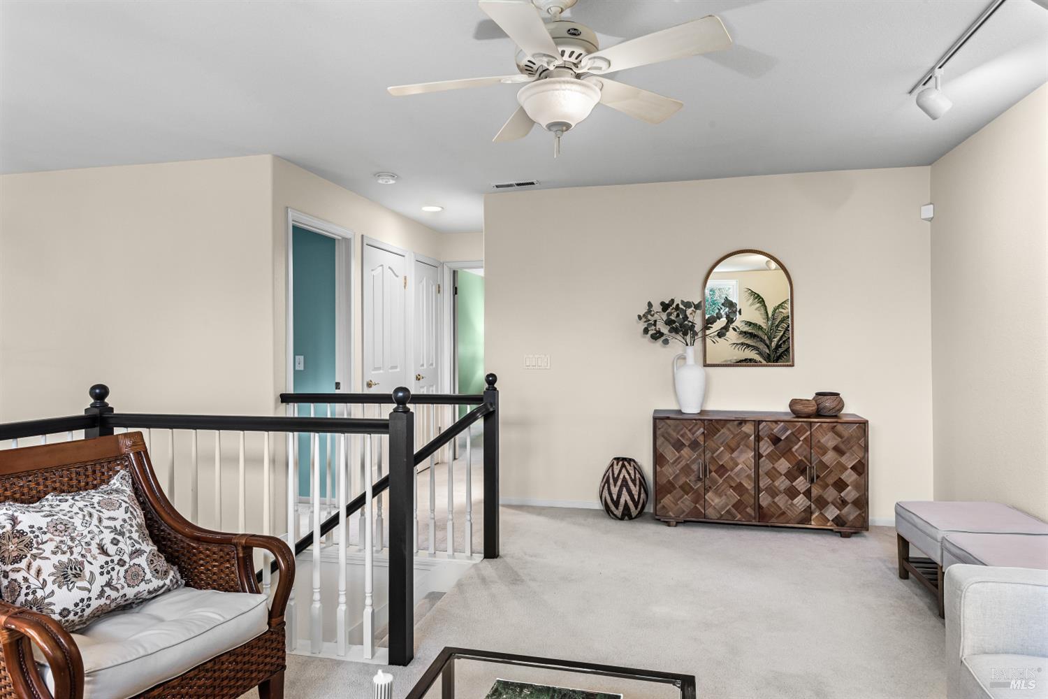 Detail Gallery Image 25 of 36 For 906 Woodlake Dr, Santa Rosa,  CA 95405 - 3 Beds | 2/1 Baths