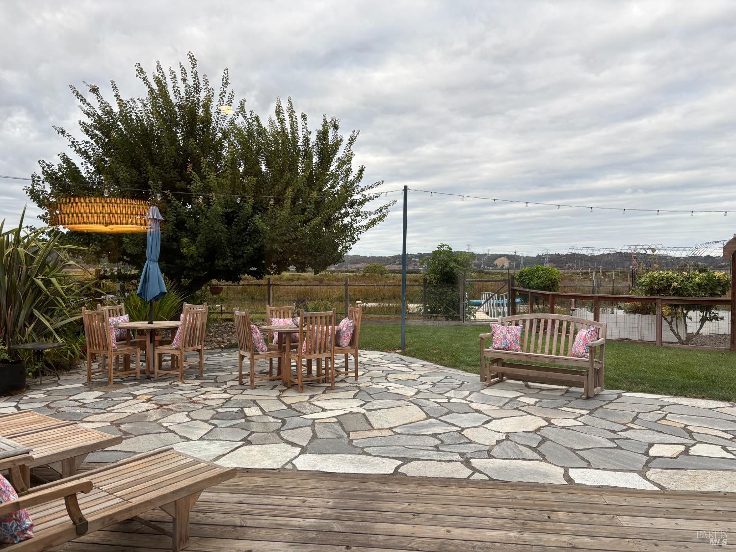 Detail Gallery Image 21 of 28 For 133 Montego Key, Novato,  CA 94949 - 3 Beds | 3 Baths