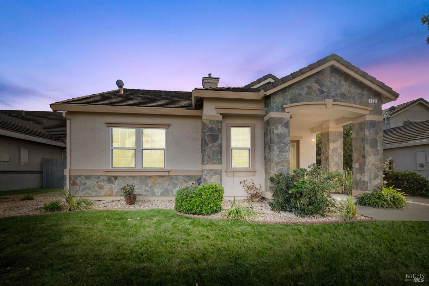 Detail Gallery Image 49 of 55 For 1651 Little Rock Cir, Suisun City,  CA 94585 - 3 Beds | 2 Baths