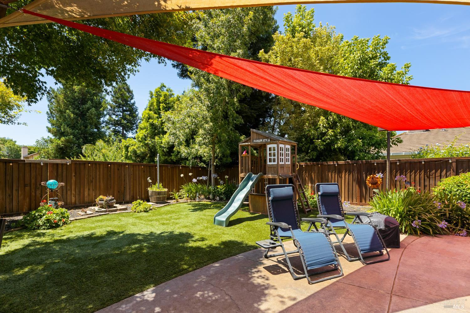 Detail Gallery Image 40 of 56 For 206 Willow Green Way, Vacaville,  CA 95687 - 5 Beds | 3 Baths