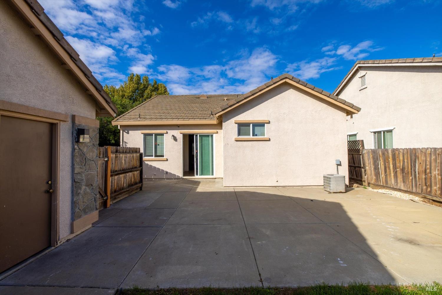 Detail Gallery Image 41 of 55 For 1651 Little Rock Cir, Suisun City,  CA 94585 - 3 Beds | 2 Baths