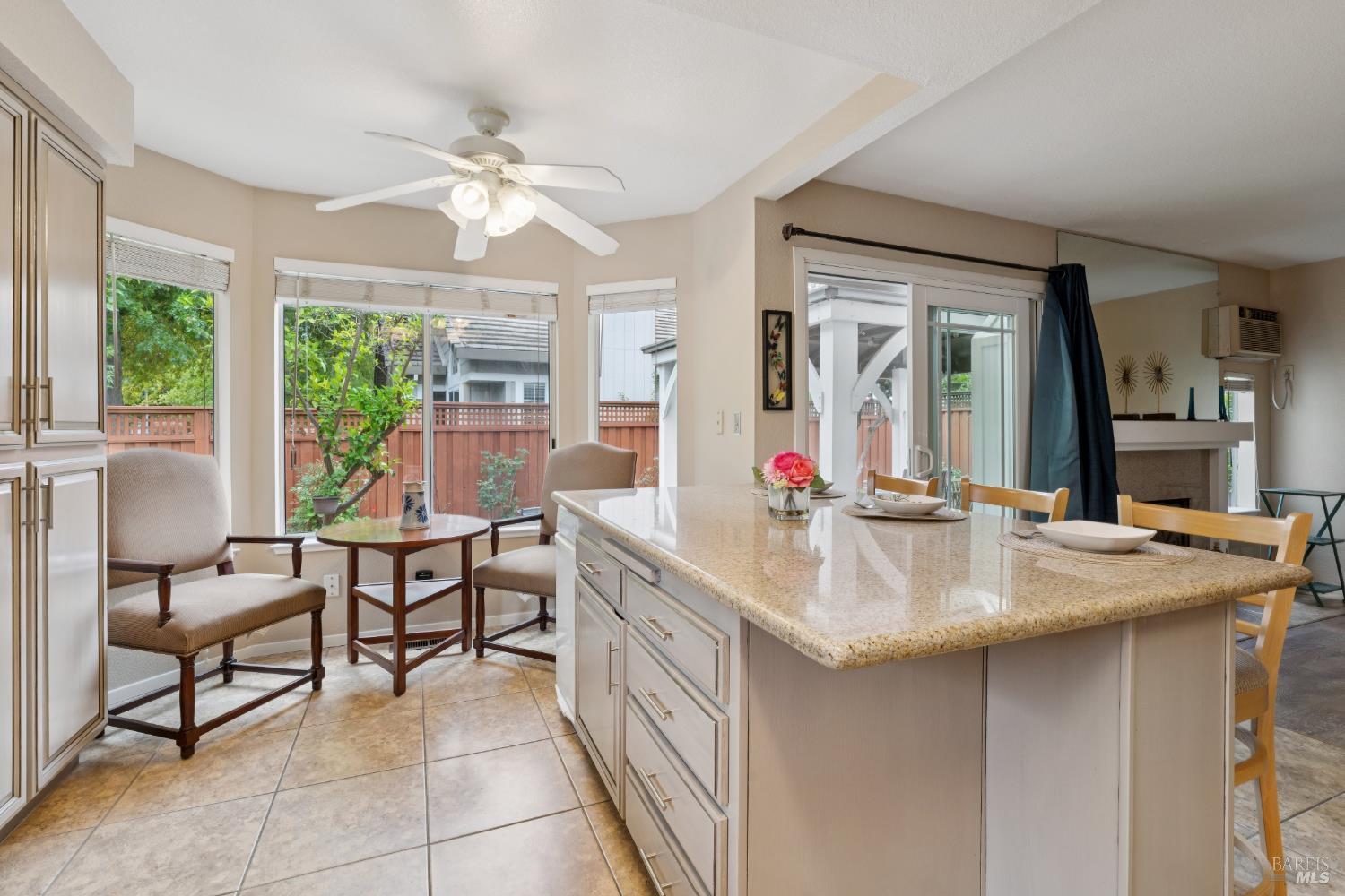 Detail Gallery Image 23 of 56 For 8501 Shadetree Dr, Windsor,  CA 95492 - 4 Beds | 3 Baths