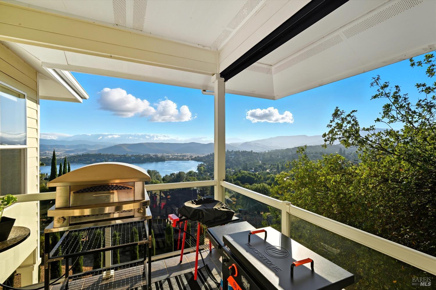 Detail Gallery Image 36 of 79 For 18530 Glenwood Rd, Hidden Valley Lake,  CA 95467 - 3 Beds | 3/1 Baths