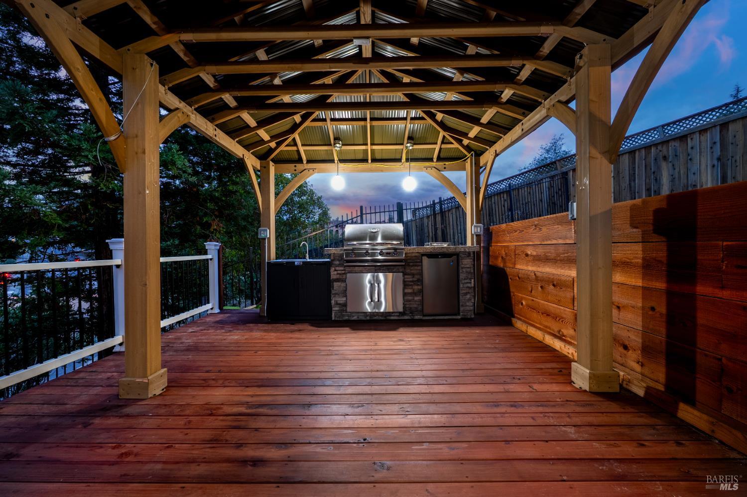 Detail Gallery Image 56 of 71 For 3428 Lake Park Ct, Santa Rosa,  CA 95403 - 4 Beds | 3/1 Baths