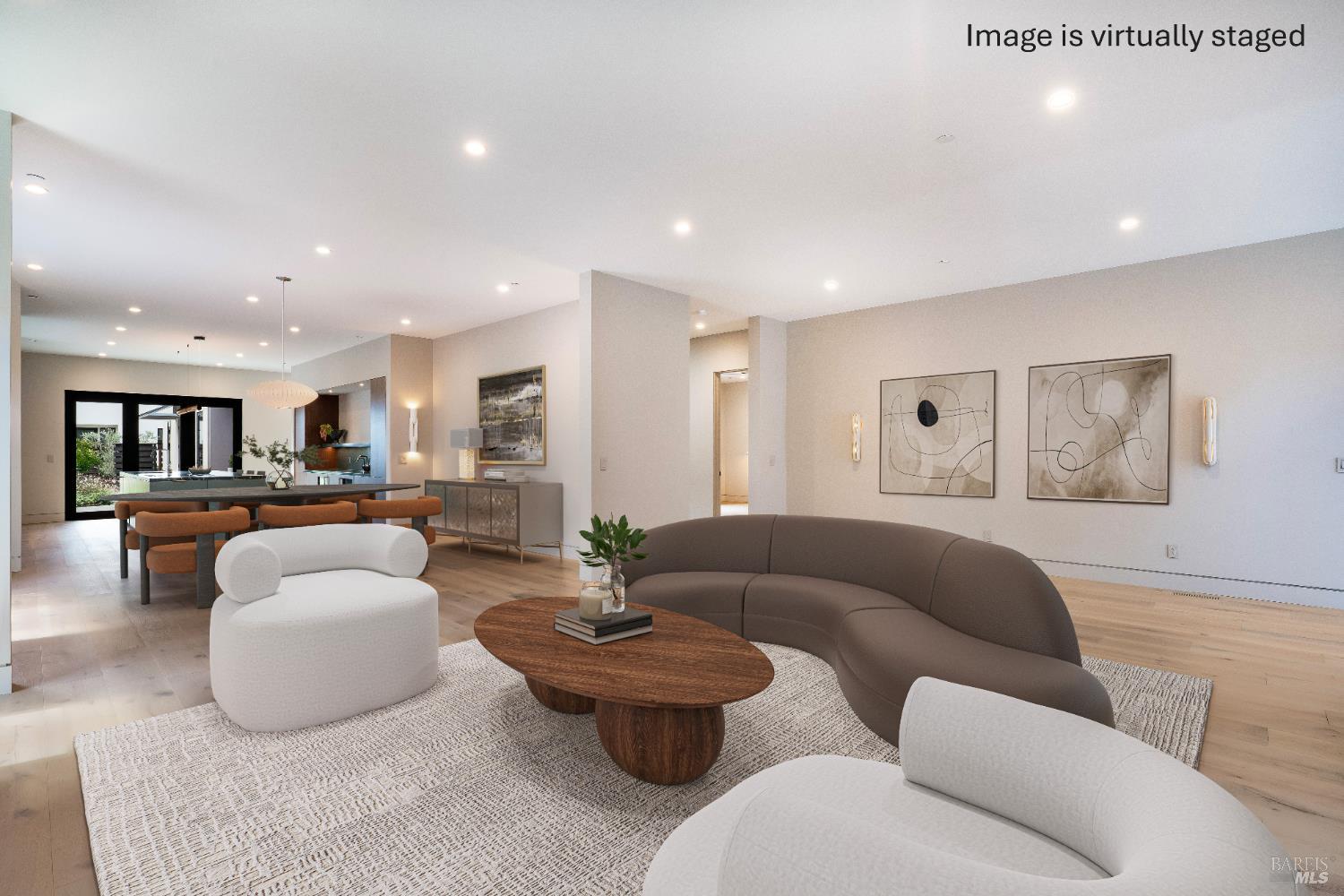 Detail Gallery Image 5 of 33 For 983 Grove St, Healdsburg,  CA 95448 - 5 Beds | 5/3 Baths