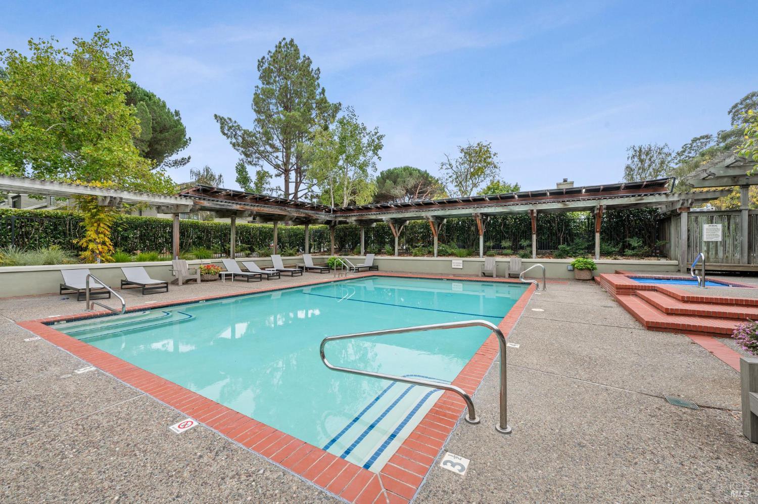 Detail Gallery Image 49 of 54 For 121 Eucalyptus Knoll St, Mill Valley,  CA 94941 - 2 Beds | 2 Baths