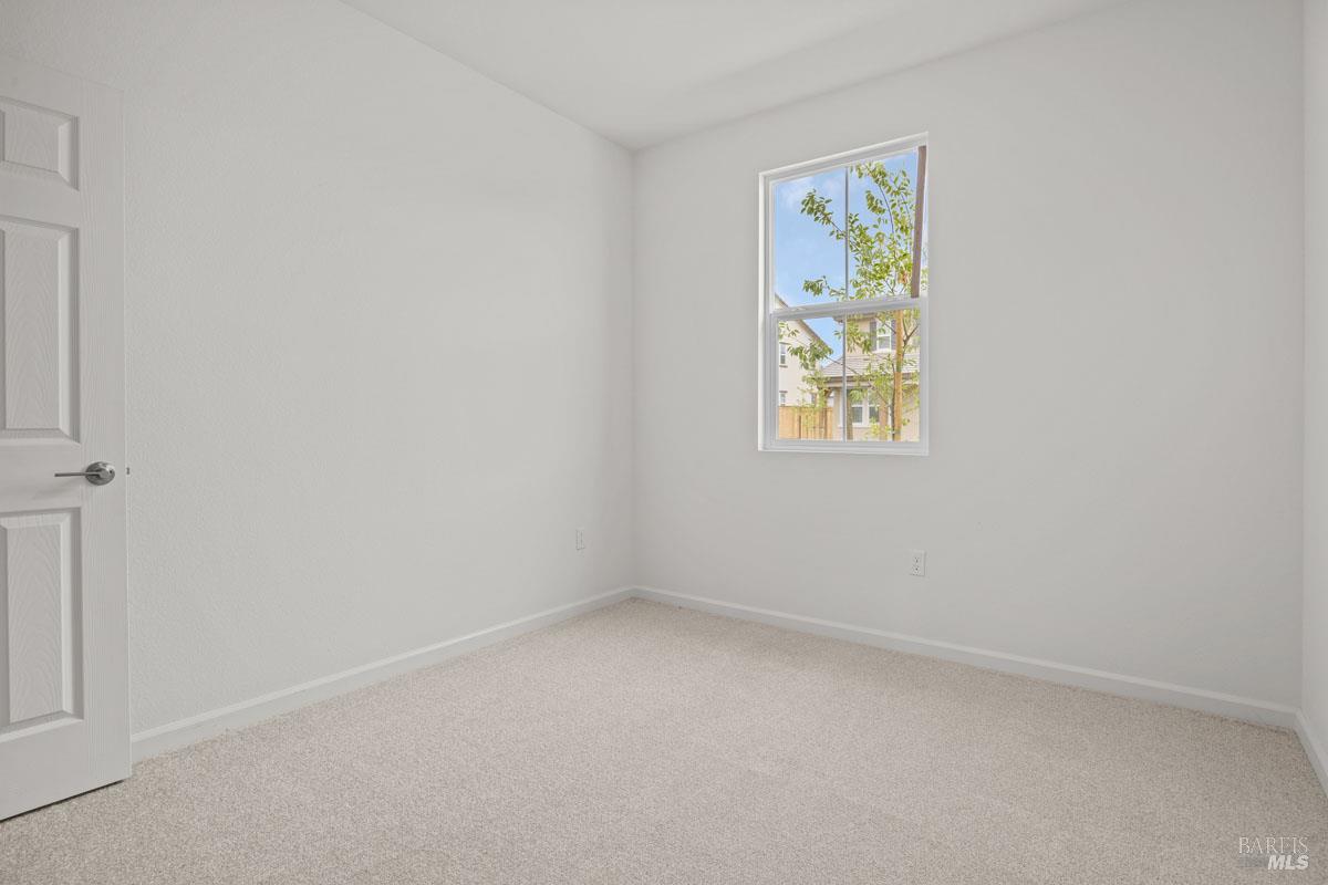 Detail Gallery Image 2 of 18 For 5420 Riverview Ln, Antioch,  CA 94531 - 4 Beds | 3 Baths