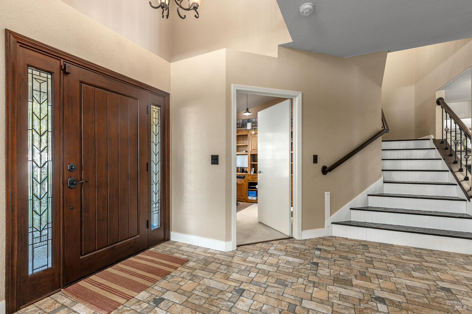 Detail Gallery Image 8 of 56 For 206 Willow Green Way, Vacaville,  CA 95687 - 5 Beds | 3 Baths