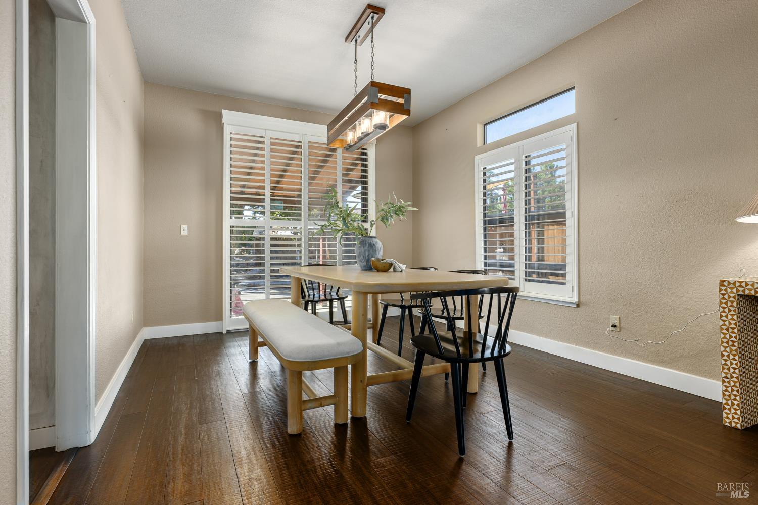 Detail Gallery Image 13 of 56 For 206 Willow Green Way, Vacaville,  CA 95687 - 5 Beds | 3 Baths