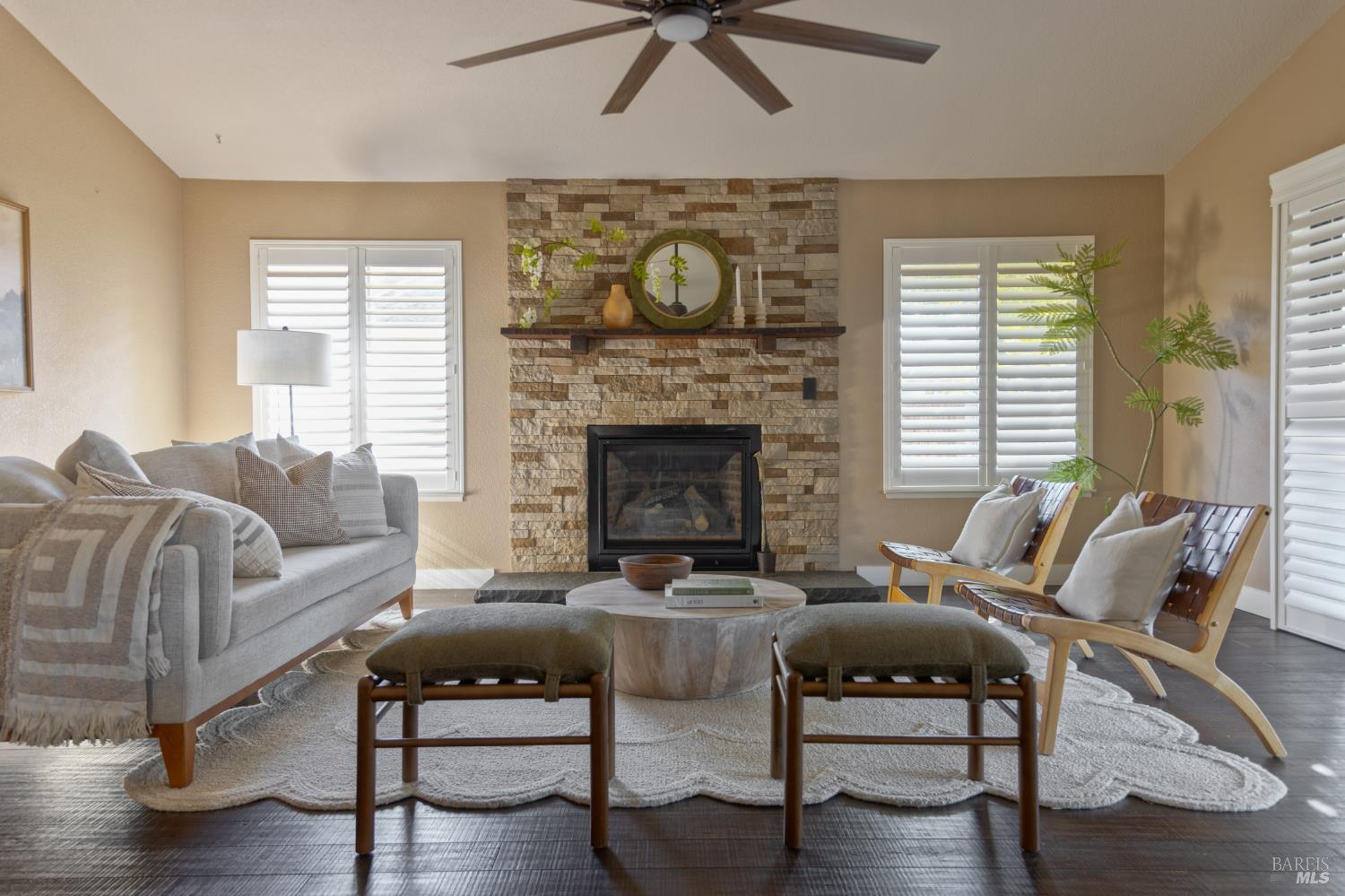 Detail Gallery Image 23 of 56 For 206 Willow Green Way, Vacaville,  CA 95687 - 5 Beds | 3 Baths