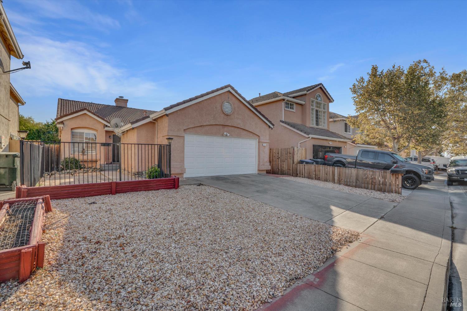 Detail Gallery Image 6 of 41 For 414 Bauman Dr, Suisun City,  CA 94585 - 3 Beds | 2 Baths