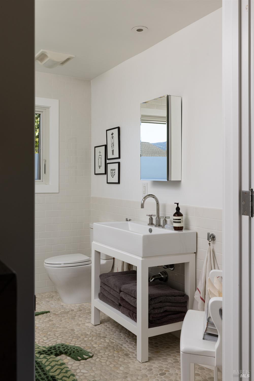 Detail Gallery Image 19 of 39 For 1594 Arrowhead Dr, Saint Helena,  CA 94574 - 3 Beds | 2 Baths