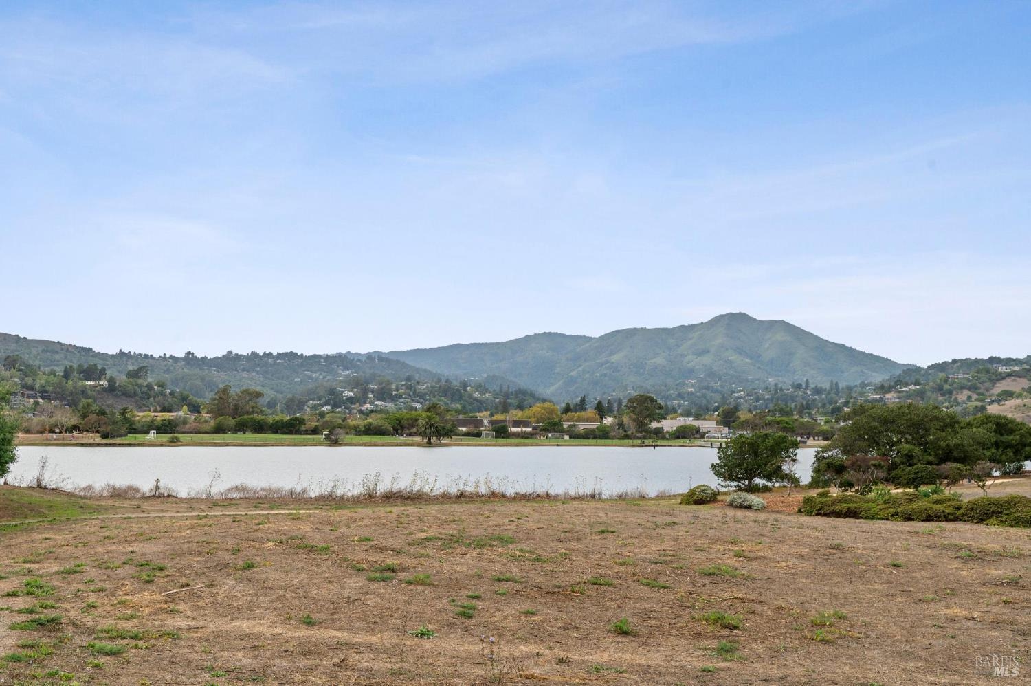 Detail Gallery Image 48 of 54 For 121 Eucalyptus Knoll St, Mill Valley,  CA 94941 - 2 Beds | 2 Baths