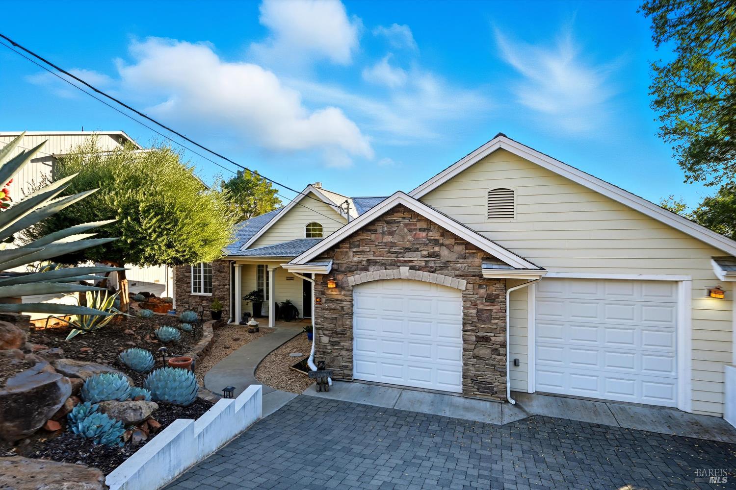 Detail Gallery Image 70 of 79 For 18530 Glenwood Rd, Hidden Valley Lake,  CA 95467 - 3 Beds | 3/1 Baths