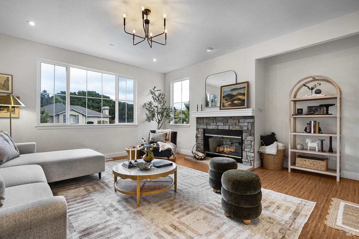 Detail Gallery Image 19 of 71 For 3428 Lake Park Ct, Santa Rosa,  CA 95403 - 4 Beds | 3/1 Baths