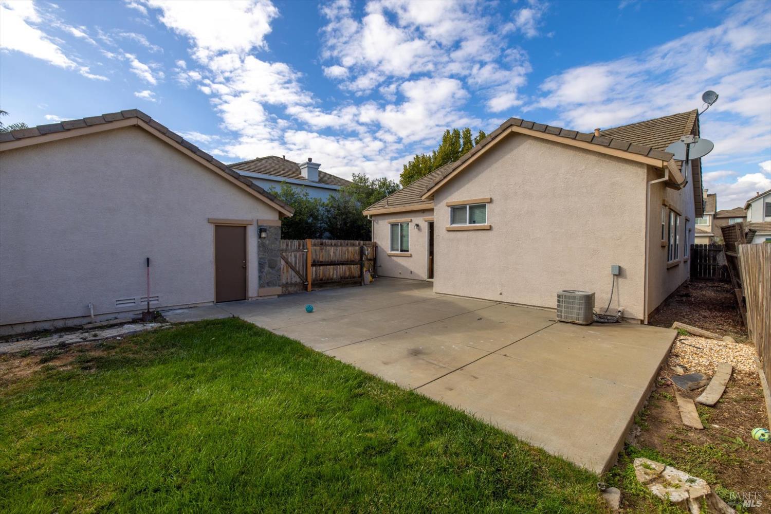 Detail Gallery Image 40 of 55 For 1651 Little Rock Cir, Suisun City,  CA 94585 - 3 Beds | 2 Baths