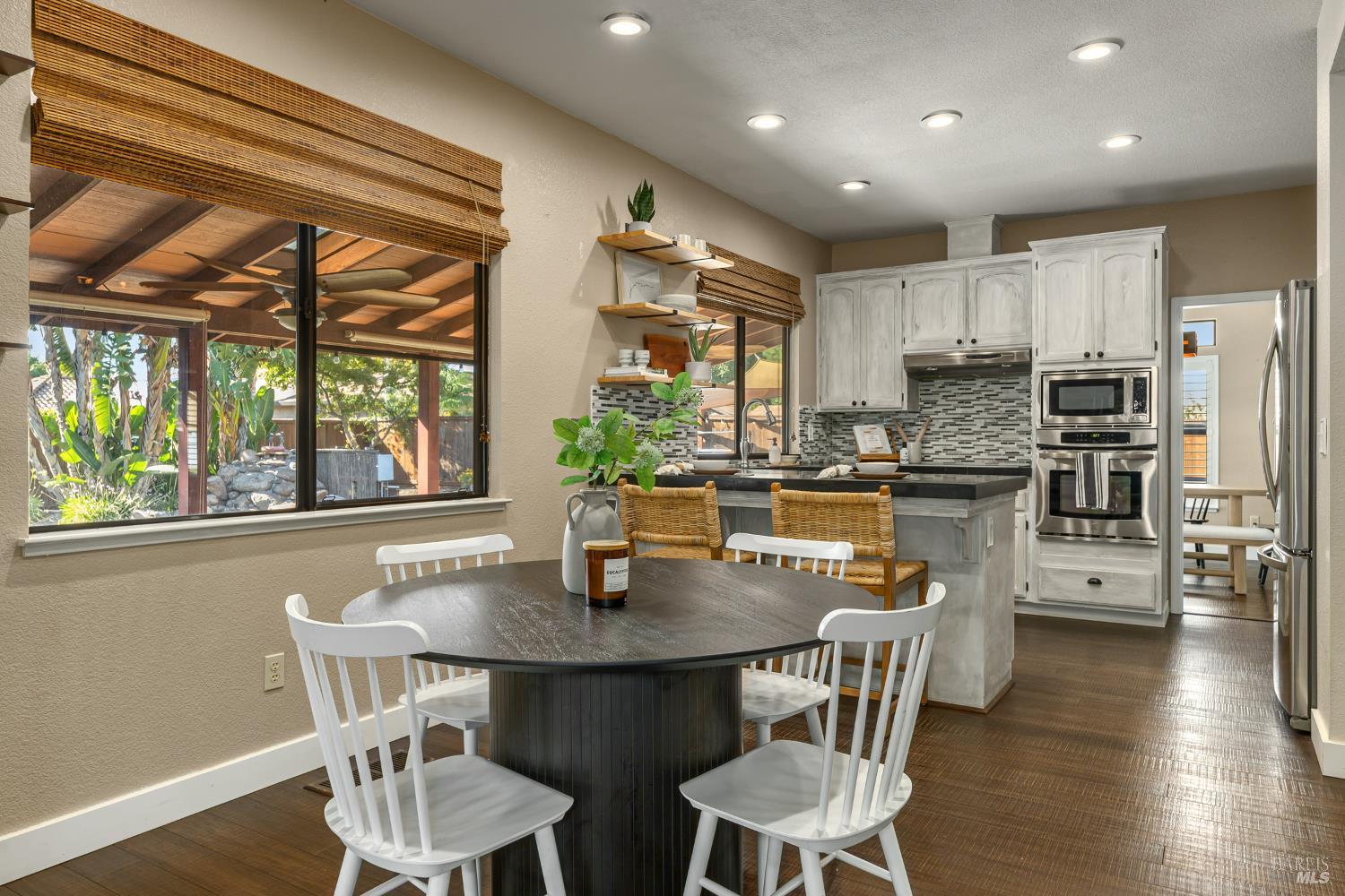 Detail Gallery Image 21 of 56 For 206 Willow Green Way, Vacaville,  CA 95687 - 5 Beds | 3 Baths