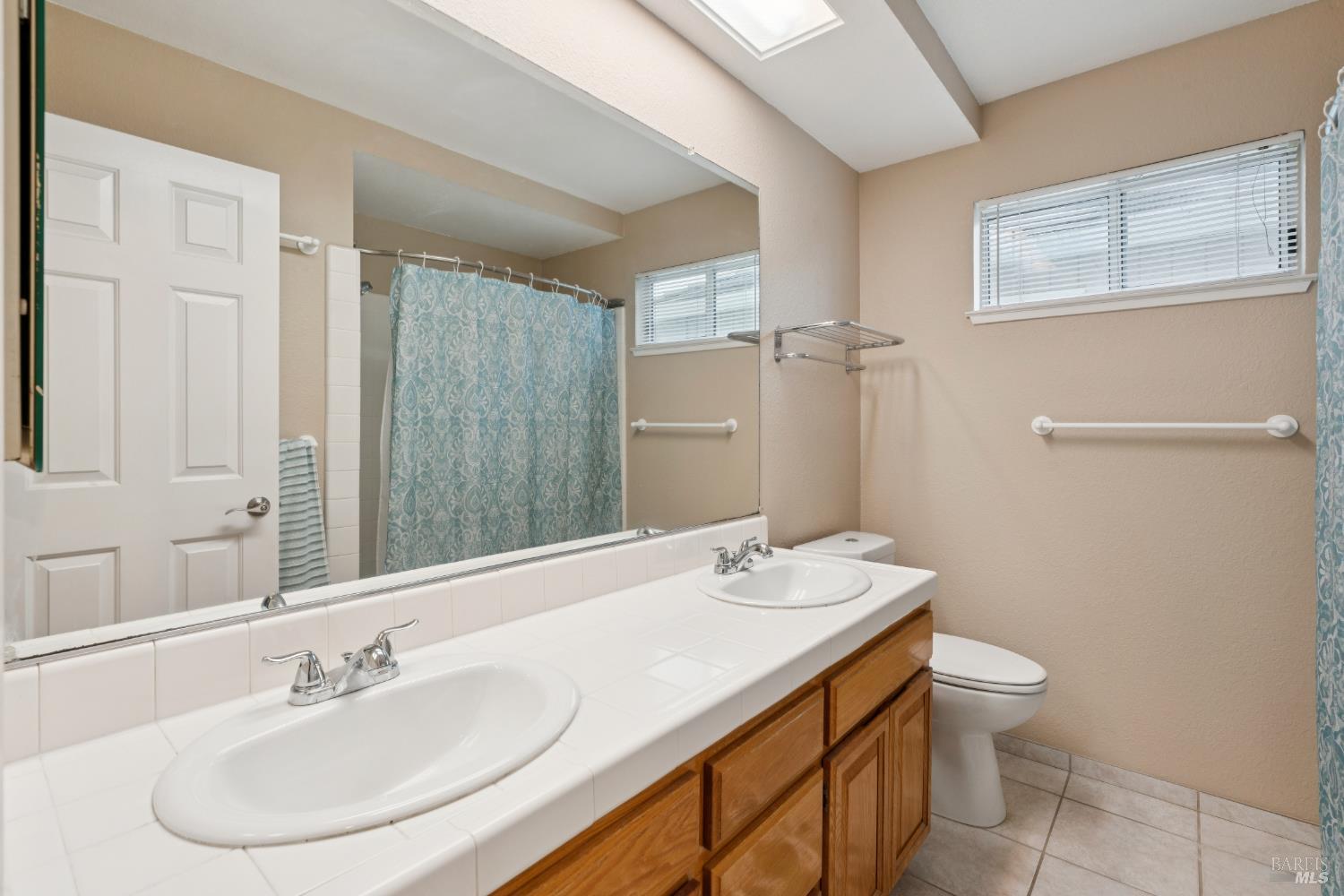 Detail Gallery Image 41 of 56 For 8501 Shadetree Dr, Windsor,  CA 95492 - 4 Beds | 3 Baths