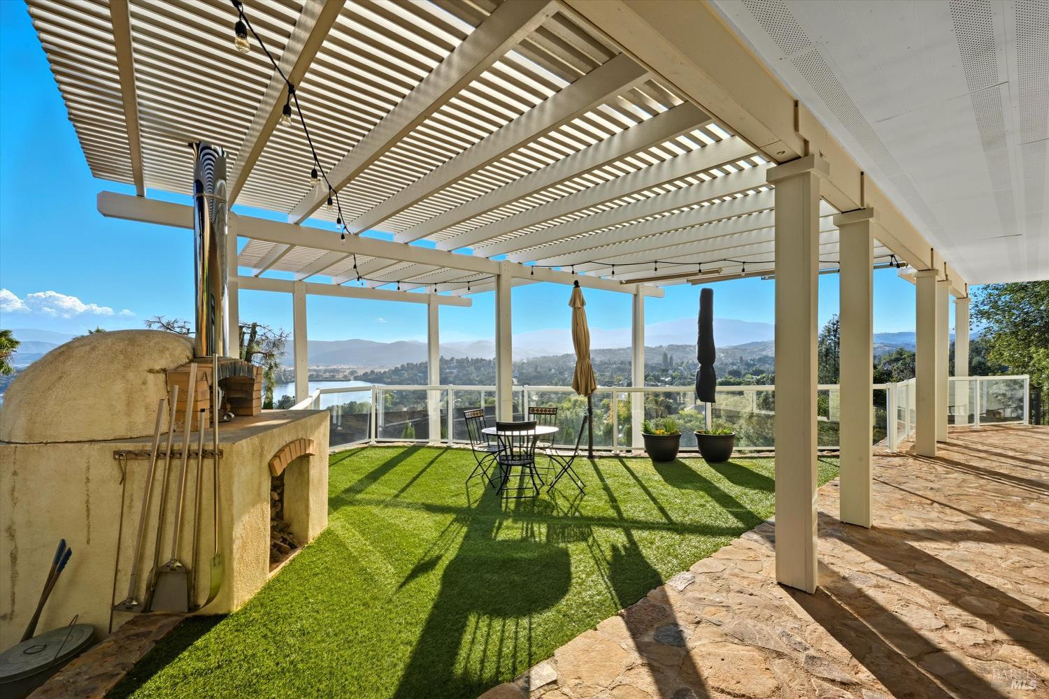 Detail Gallery Image 49 of 79 For 18530 Glenwood Rd, Hidden Valley Lake,  CA 95467 - 3 Beds | 3/1 Baths