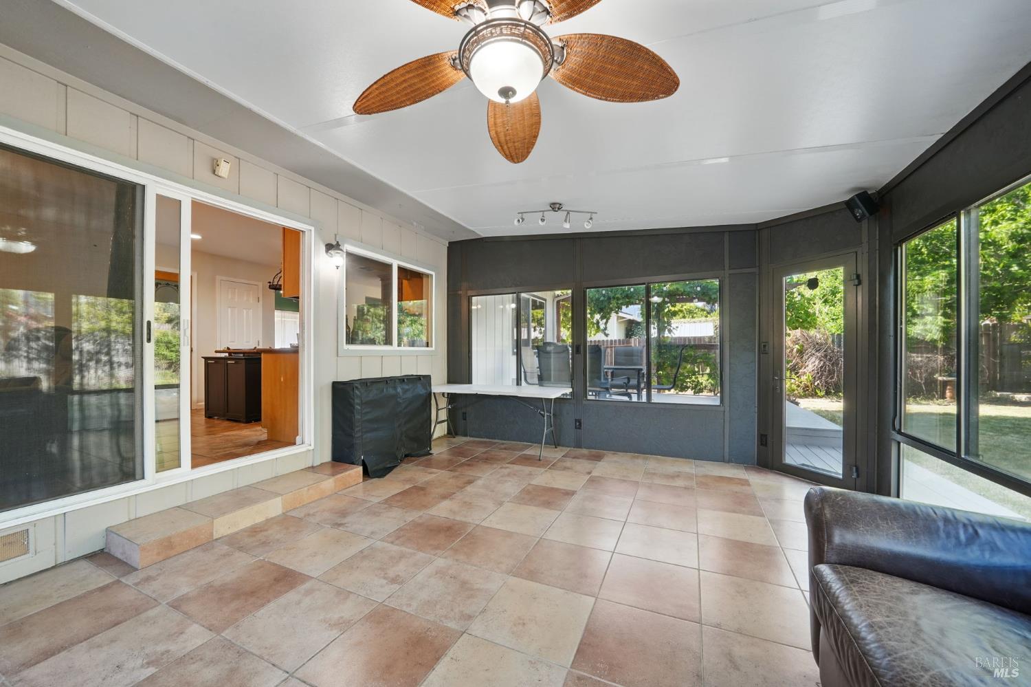 Detail Gallery Image 20 of 25 For 819 Bluejay Dr, Suisun City,  CA 94585 - 4 Beds | 2/1 Baths