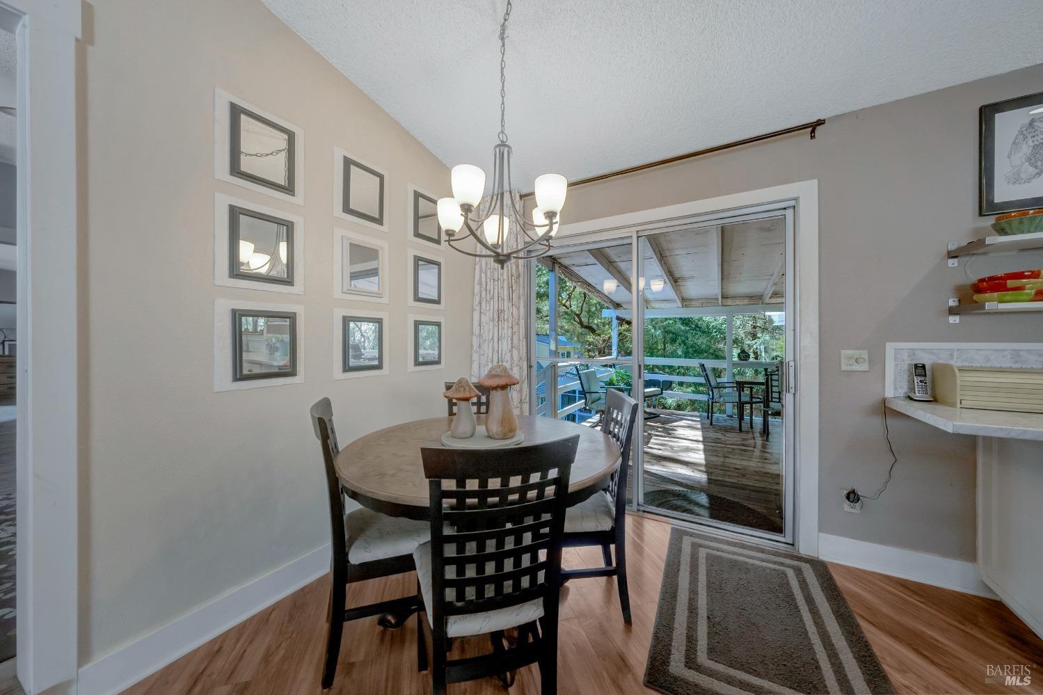 Detail Gallery Image 15 of 61 For 16675 Mountain View Dr, Cobb,  CA 95426 - 4 Beds | 3 Baths