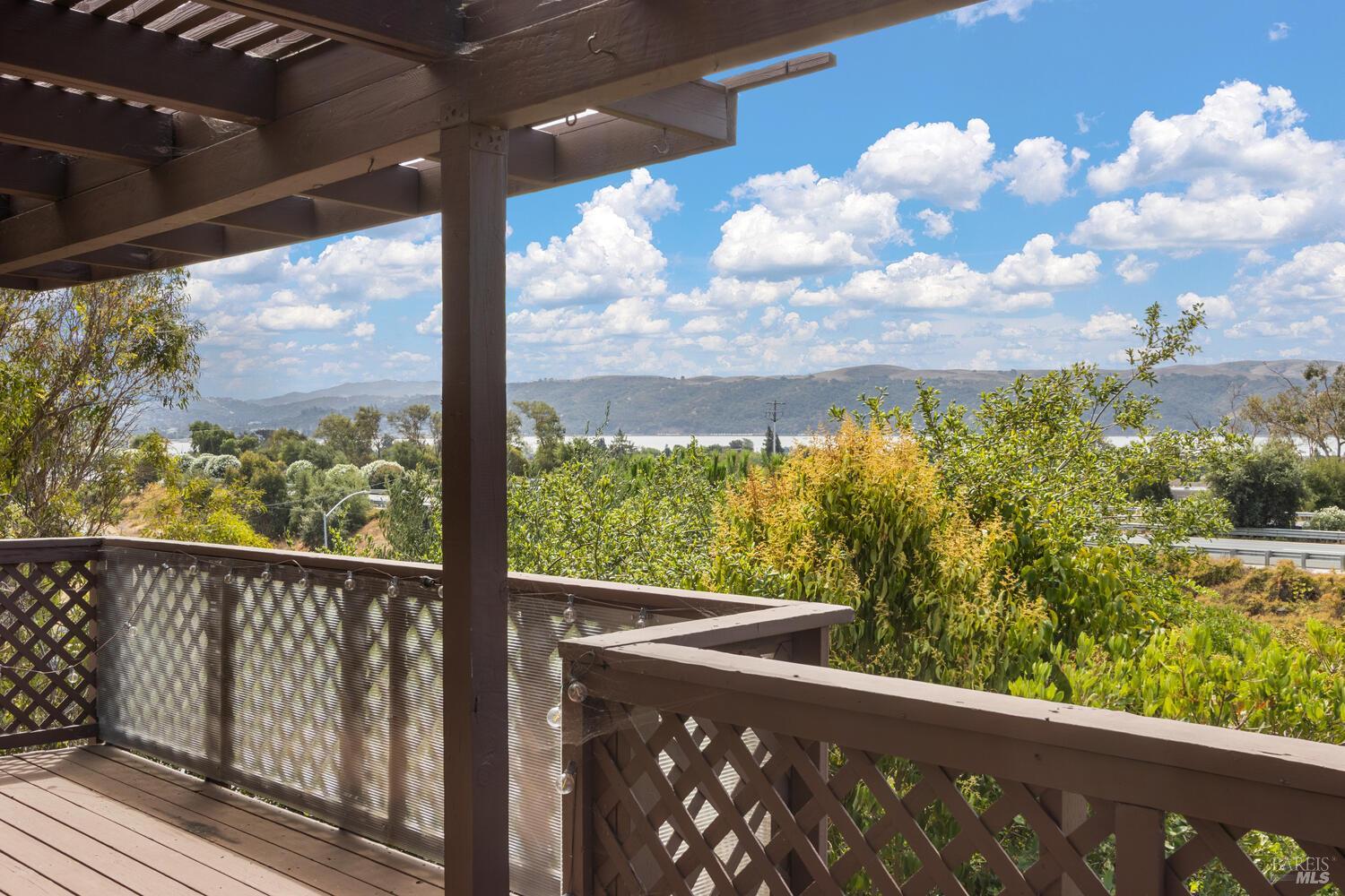 Detail Gallery Image 5 of 59 For 407 Rinconada Ct, Benicia,  CA 94510 - – Beds | – Baths