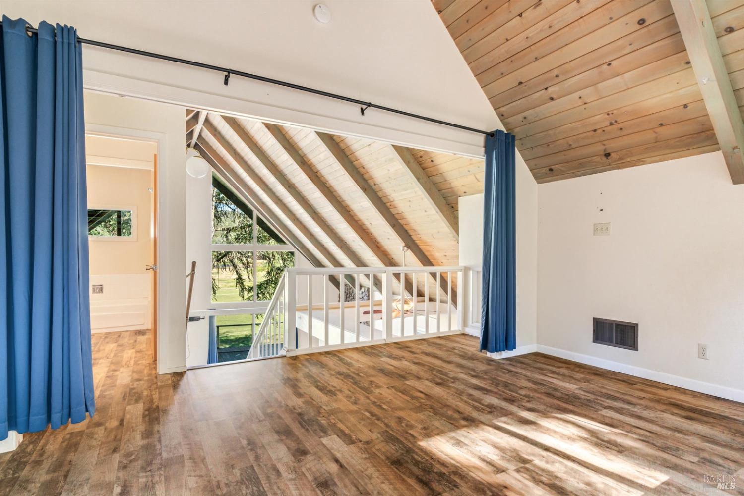 Detail Gallery Image 15 of 28 For 2992 Buckingham Dr, Kelseyville,  CA 95451 - 3 Beds | 2/1 Baths