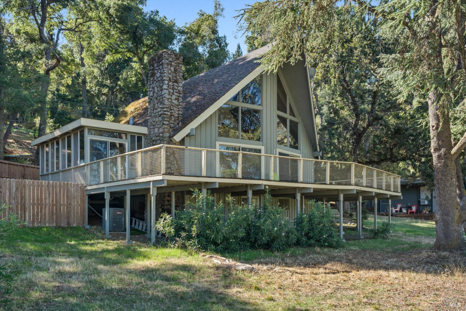 Detail Gallery Image 4 of 28 For 2992 Buckingham Dr, Kelseyville,  CA 95451 - 3 Beds | 2/1 Baths