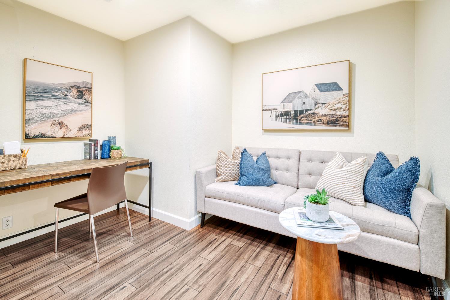 Detail Gallery Image 18 of 28 For 133 Montego Key, Novato,  CA 94949 - 3 Beds | 3 Baths