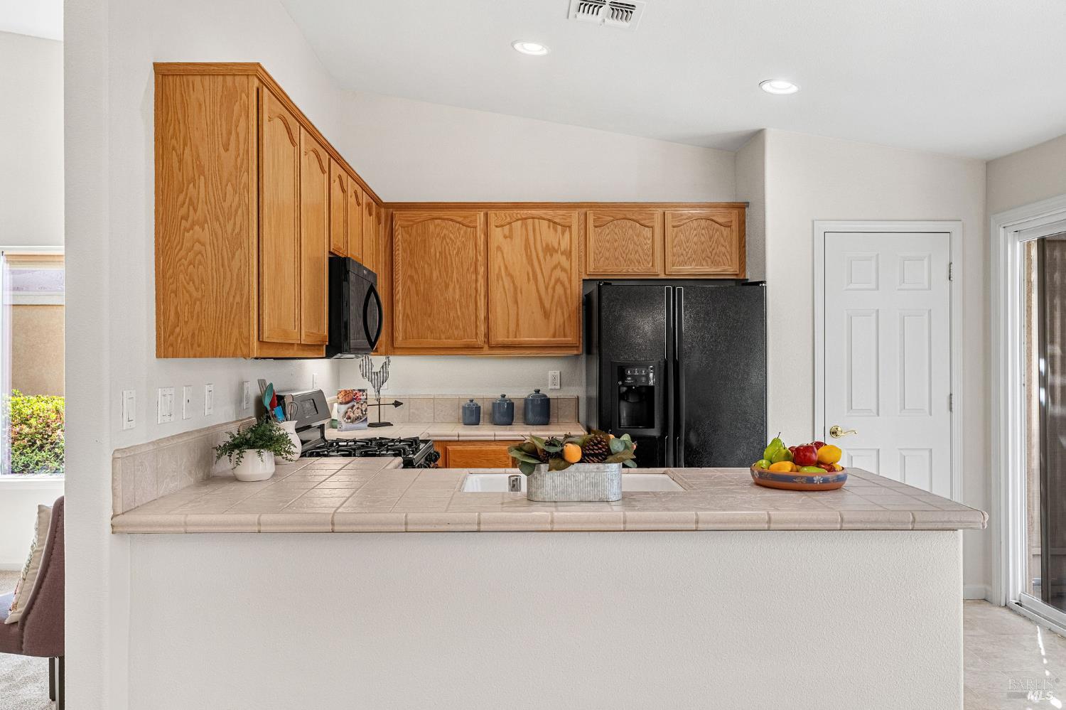 Detail Gallery Image 12 of 75 For 375 Atlantic Dr, Rio Vista,  CA 94571 - 2 Beds | 2 Baths