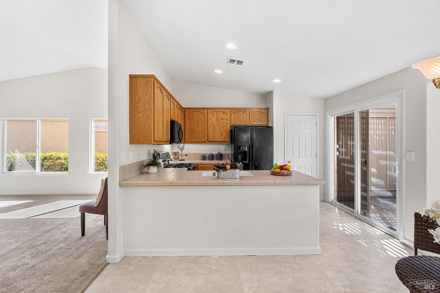 Detail Gallery Image 11 of 75 For 375 Atlantic Dr, Rio Vista,  CA 94571 - 2 Beds | 2 Baths