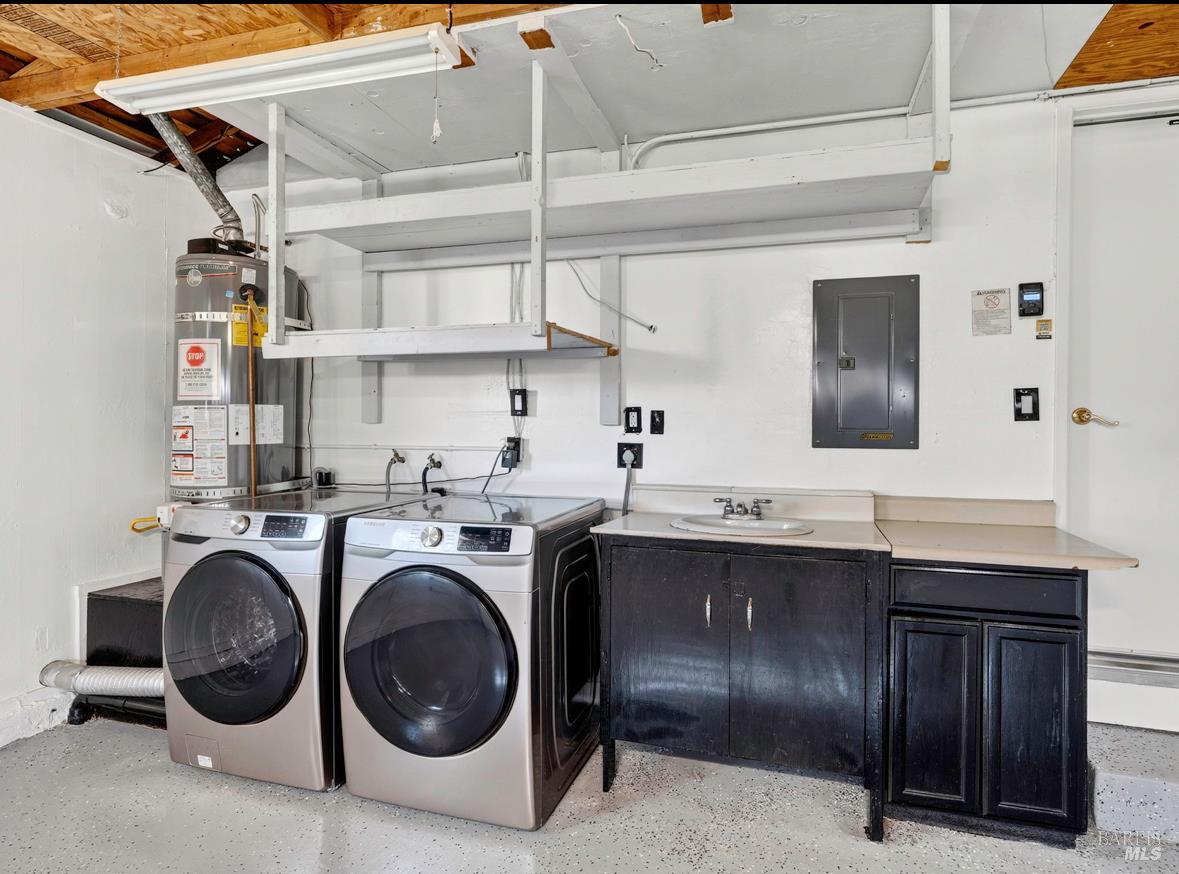 Detail Gallery Image 34 of 51 For 844 Cedarwood Ln, Petaluma,  CA 94954 - 4 Beds | 2 Baths