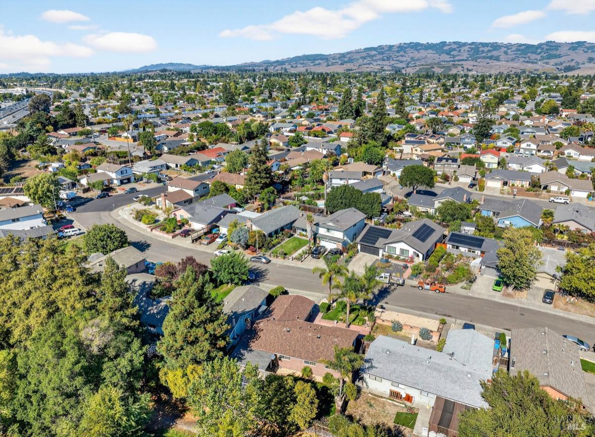 Detail Gallery Image 51 of 51 For 844 Cedarwood Ln, Petaluma,  CA 94954 - 4 Beds | 2 Baths