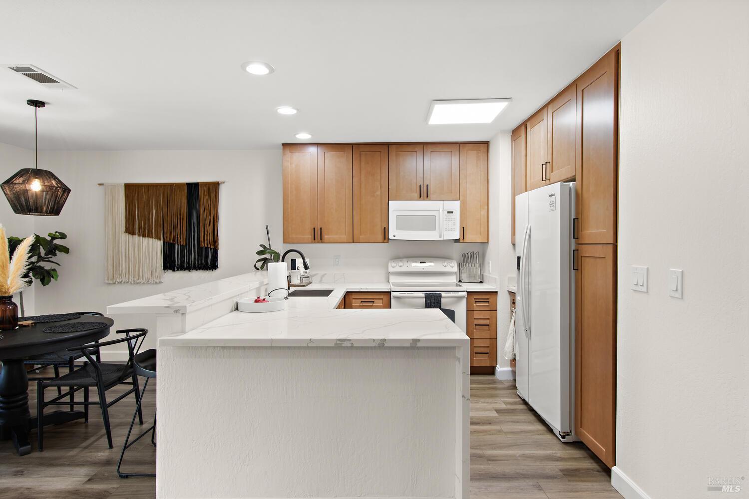 Detail Gallery Image 38 of 59 For 407 Rinconada Ct, Benicia,  CA 94510 - – Beds | – Baths