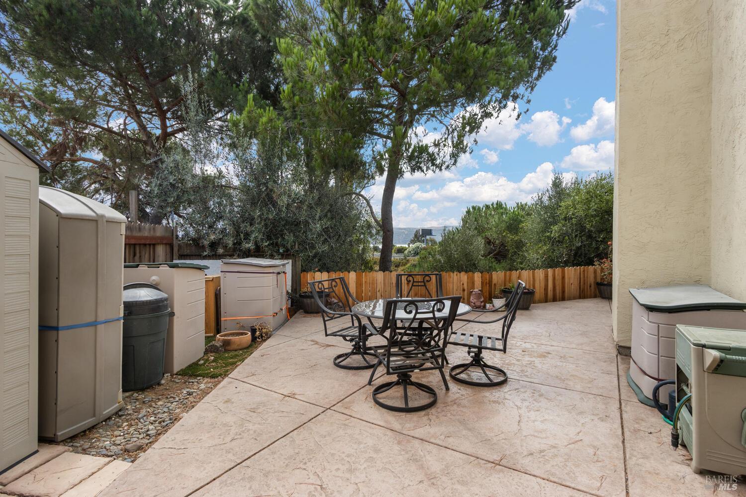 Detail Gallery Image 28 of 59 For 407 Rinconada Ct, Benicia,  CA 94510 - – Beds | – Baths