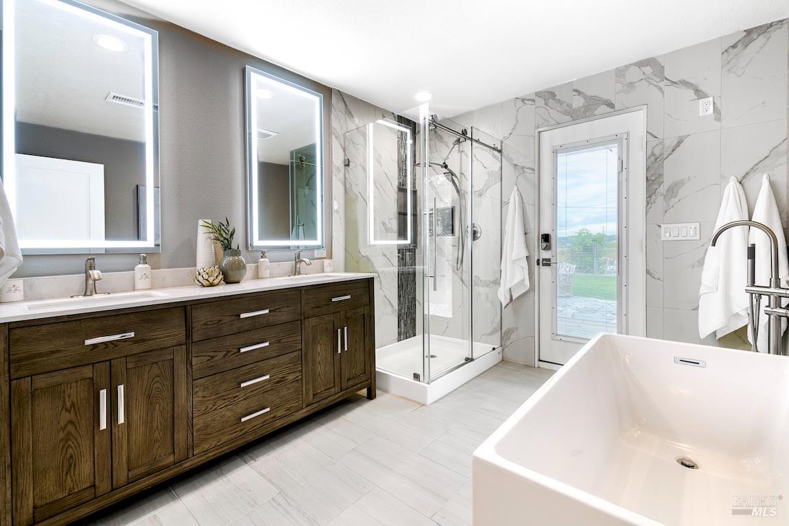 Detail Gallery Image 14 of 28 For 133 Montego Key, Novato,  CA 94949 - 3 Beds | 3 Baths