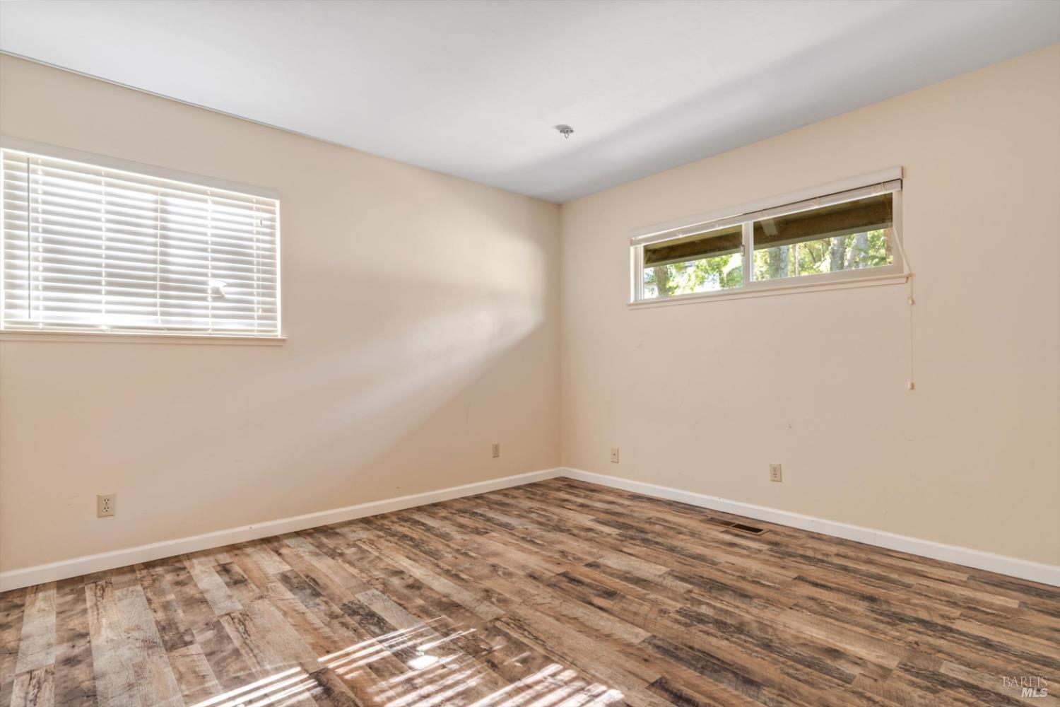 Detail Gallery Image 12 of 28 For 2992 Buckingham Dr, Kelseyville,  CA 95451 - 3 Beds | 2/1 Baths