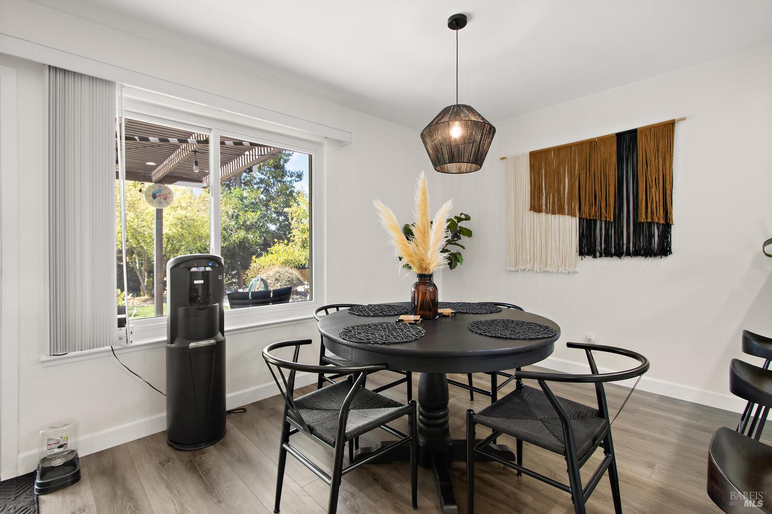 Detail Gallery Image 34 of 59 For 407 Rinconada Ct, Benicia,  CA 94510 - – Beds | – Baths