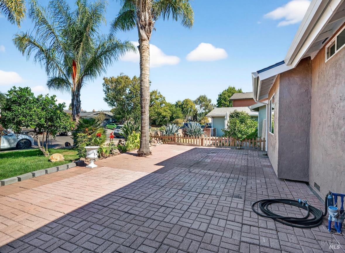 Detail Gallery Image 49 of 51 For 844 Cedarwood Ln, Petaluma,  CA 94954 - 4 Beds | 2 Baths