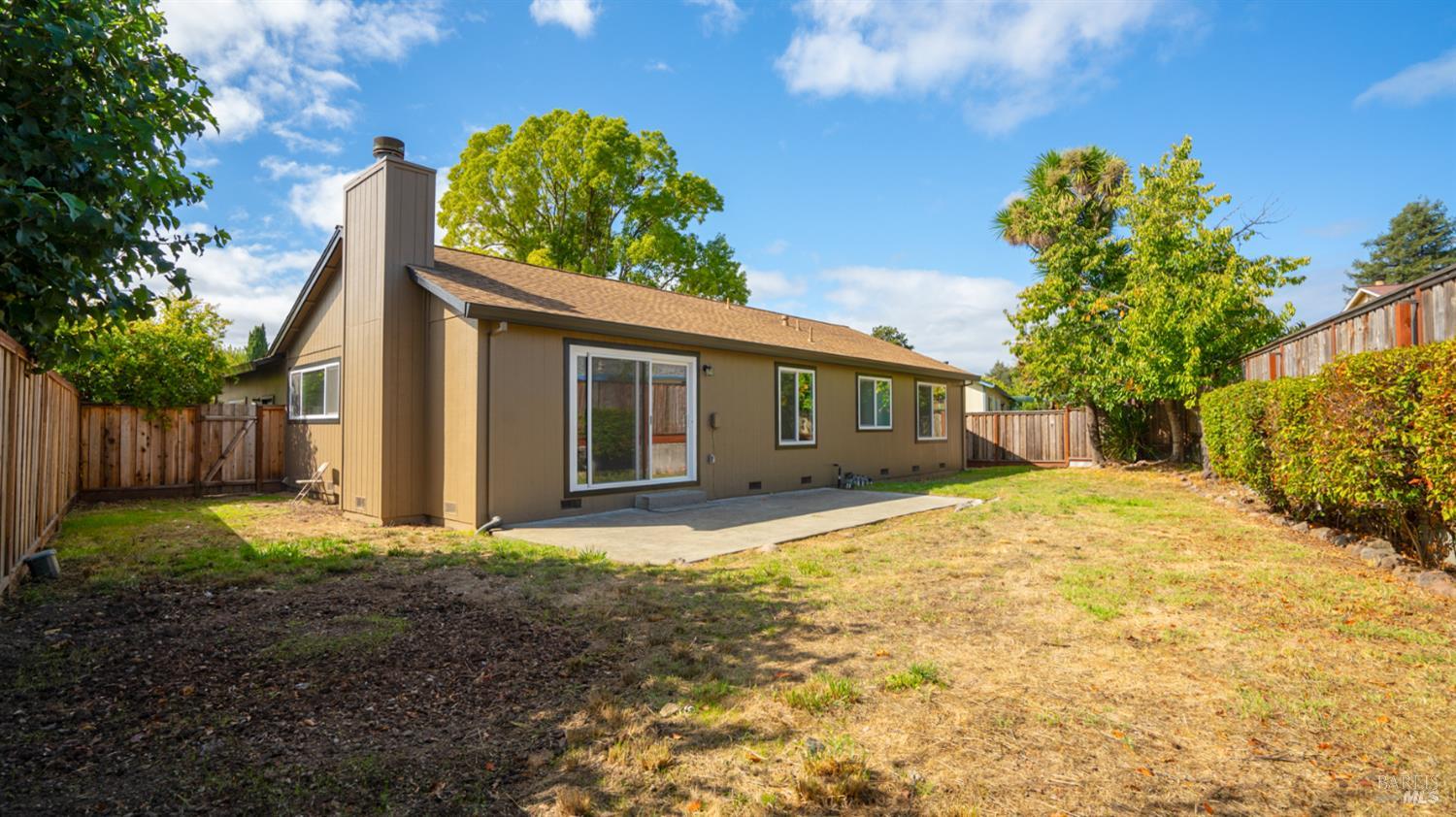 Detail Gallery Image 31 of 37 For 2353 Hood Ct, Santa Rosa,  CA 95401 - 4 Beds | 2 Baths