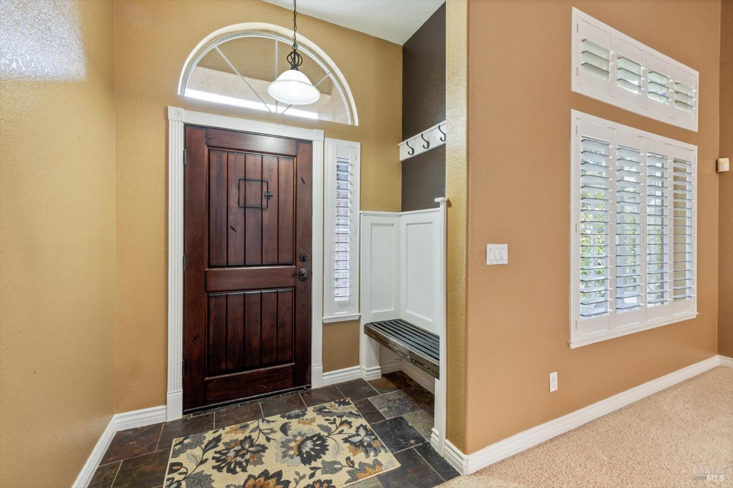 Detail Gallery Image 10 of 72 For 918 Moonstone Ct, Vacaville,  CA 95687 - 4 Beds | 3 Baths