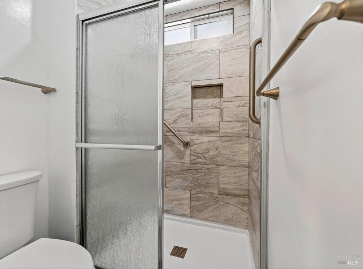 Detail Gallery Image 20 of 51 For 844 Cedarwood Ln, Petaluma,  CA 94954 - 4 Beds | 2 Baths